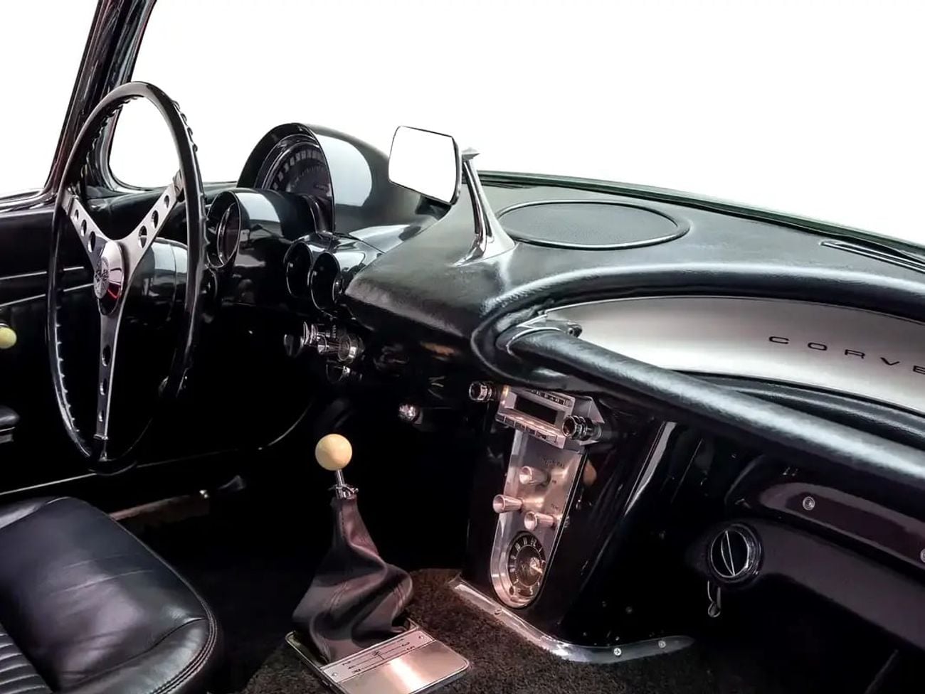Chevrolet Corvette Classic V8 With Timeless Style