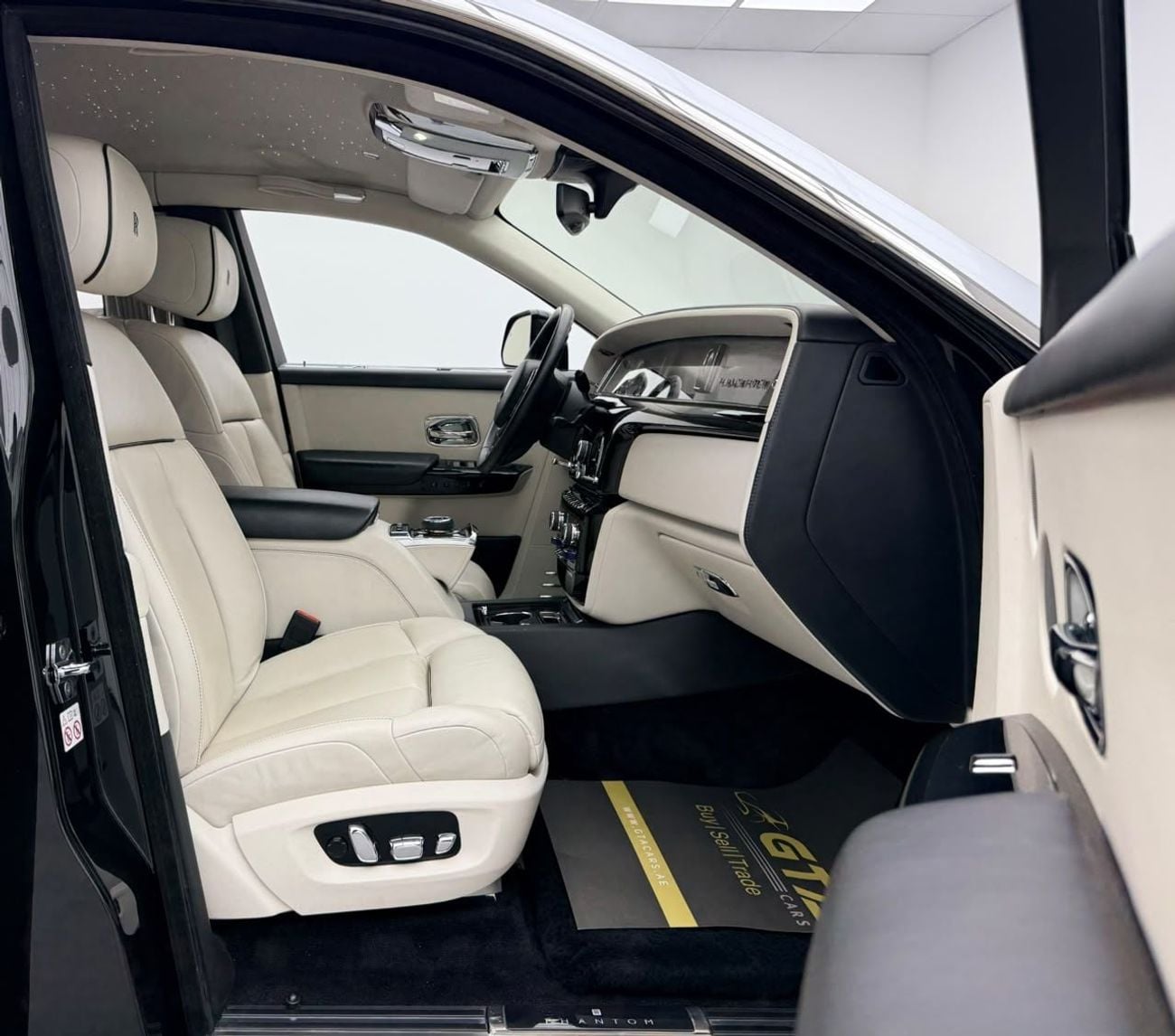 Rolls Royce Phantom EWB