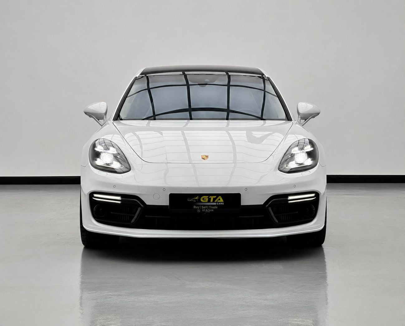 بورش باناميرا TURBO S E-HYBRID