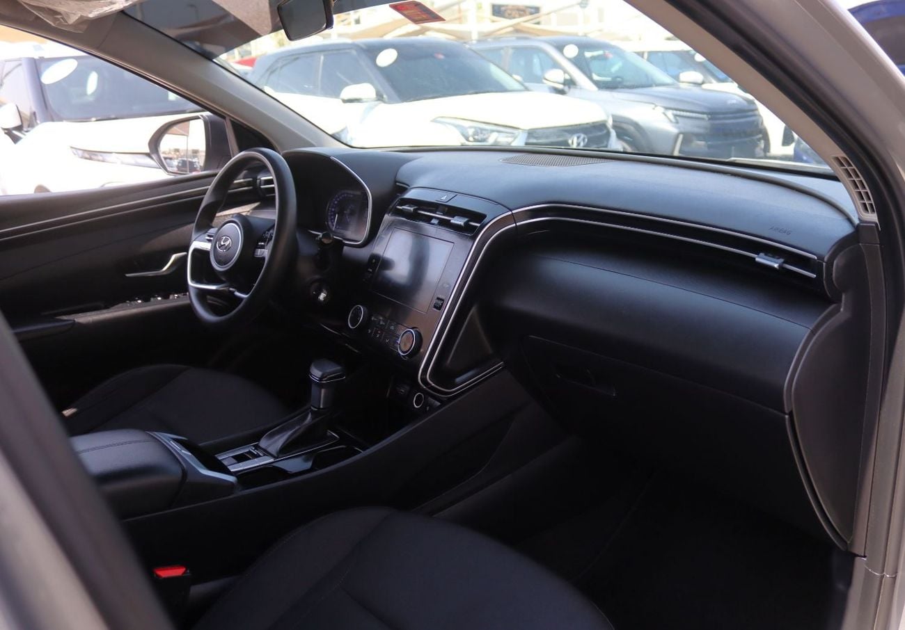 Hyundai Tucson SMART ACCIDENTS FREE - GCC - PERFECT CONDITION INSIDE OUT 2000 CC