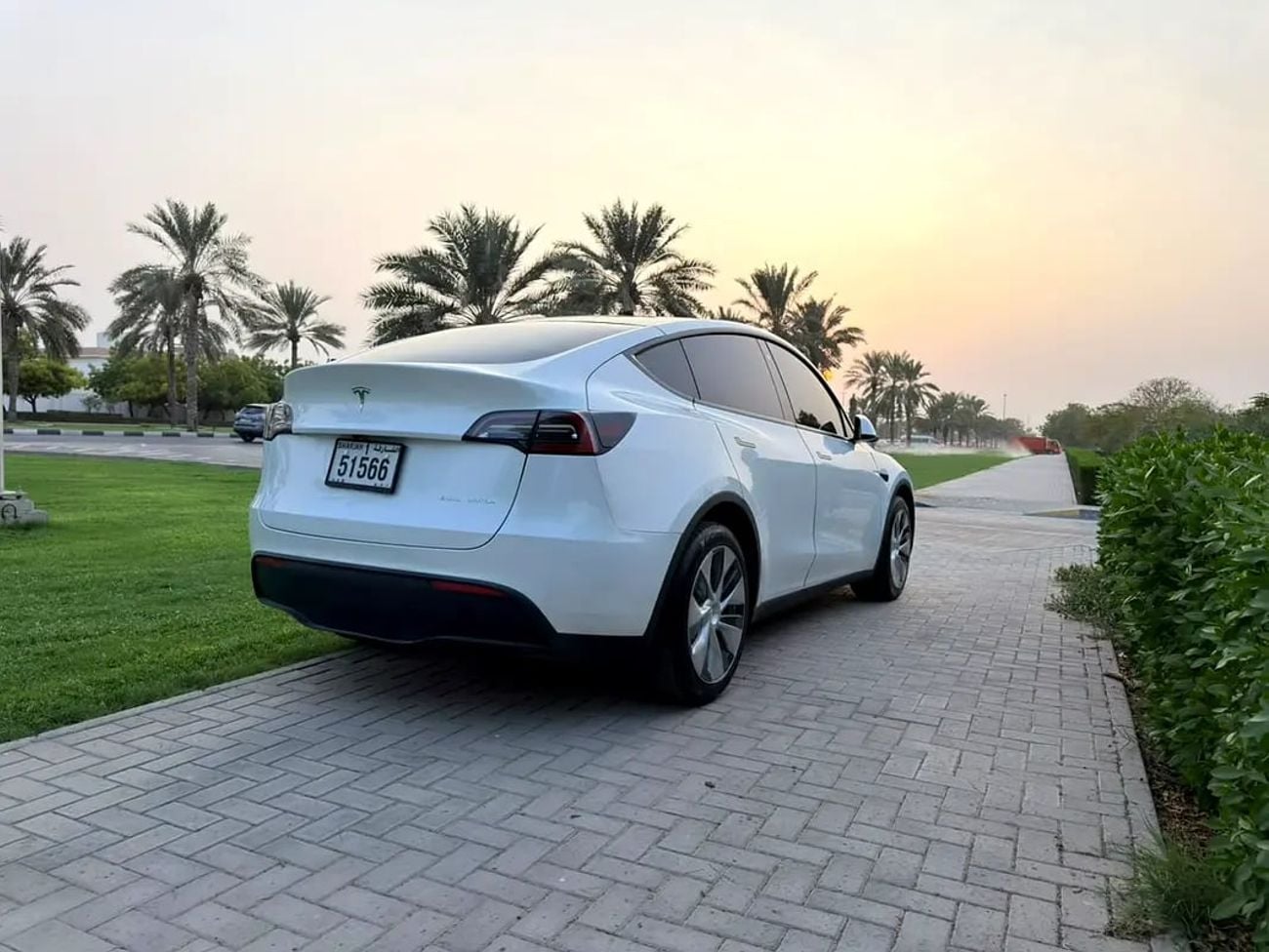 Tesla Model Y LONG RANGE - American Specs ADNOC PASS Cetficate
