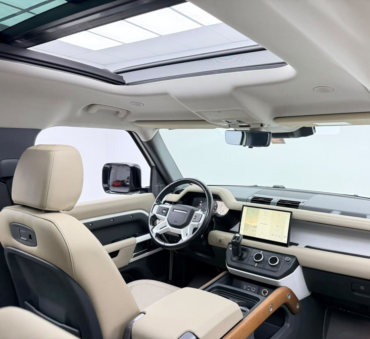 Land Rover Defender 110 SE P300 2022 Land Rover Defender 110 SE P300, Warranty, Full Service History, Excellent Condition, GCC
