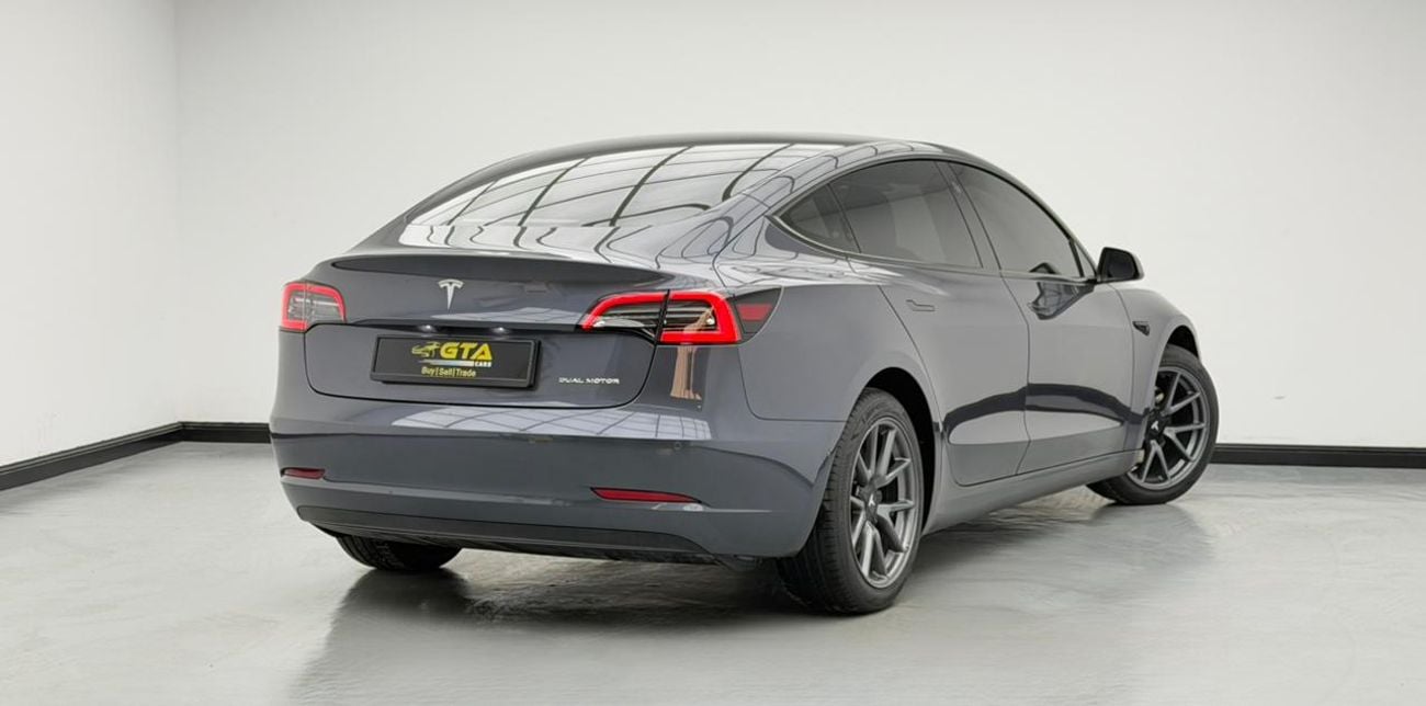 Tesla Model 3 LONG RANGE