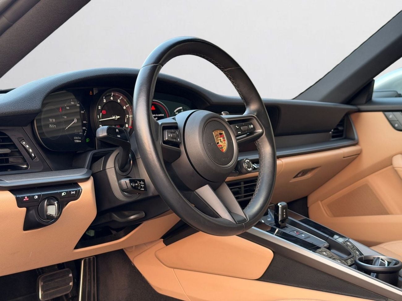 بورش 911 CARRERA 4 PORSCHE 911 CARRERA 4 | AWD | LOW MILEAGE | 3.0L TWIN-TURBO | 2024 | JAPAN SPECS