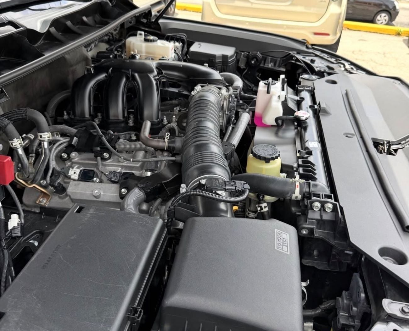 Toyota Land Cruiser VXR 4.0 L Full option