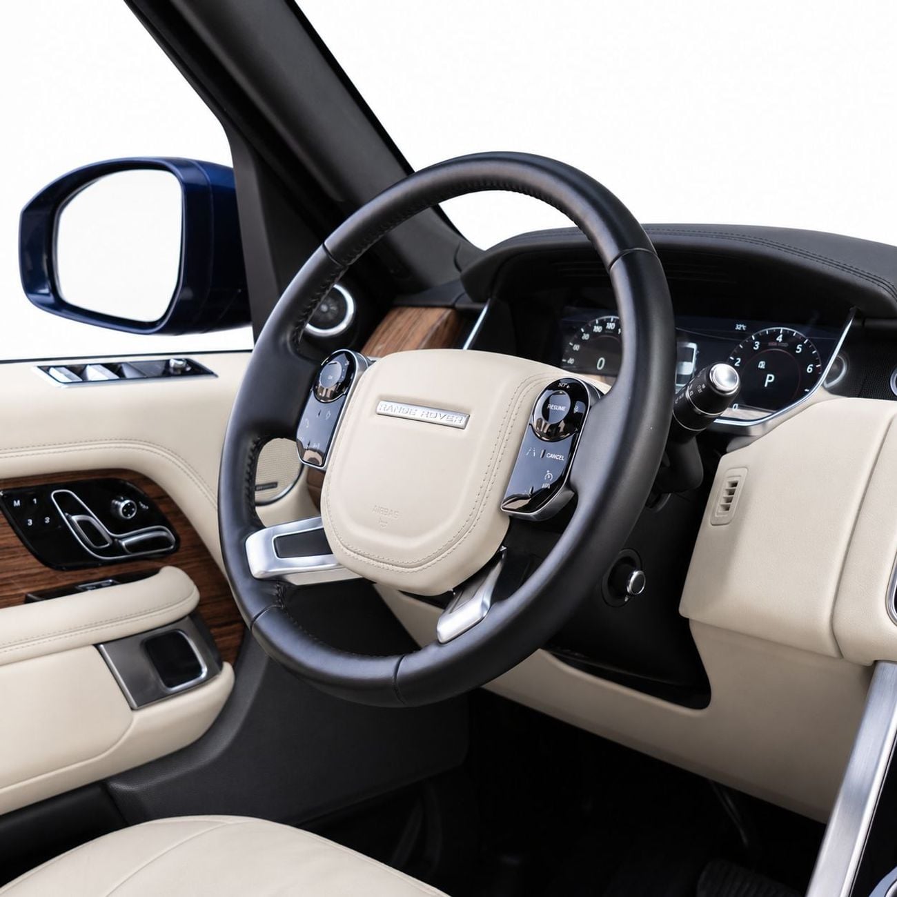 Land Rover Range Rover HSE P360 AED 3,602 P.M • 0% Downpayment • Range Rover • Agency Warranty