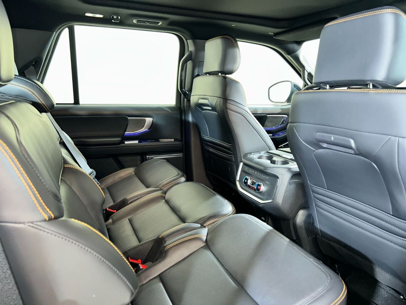 فورد إكسبيديشن تريمور TR2525 /AL TAYER MOTORS/ AL QOUZ SHOWROOM