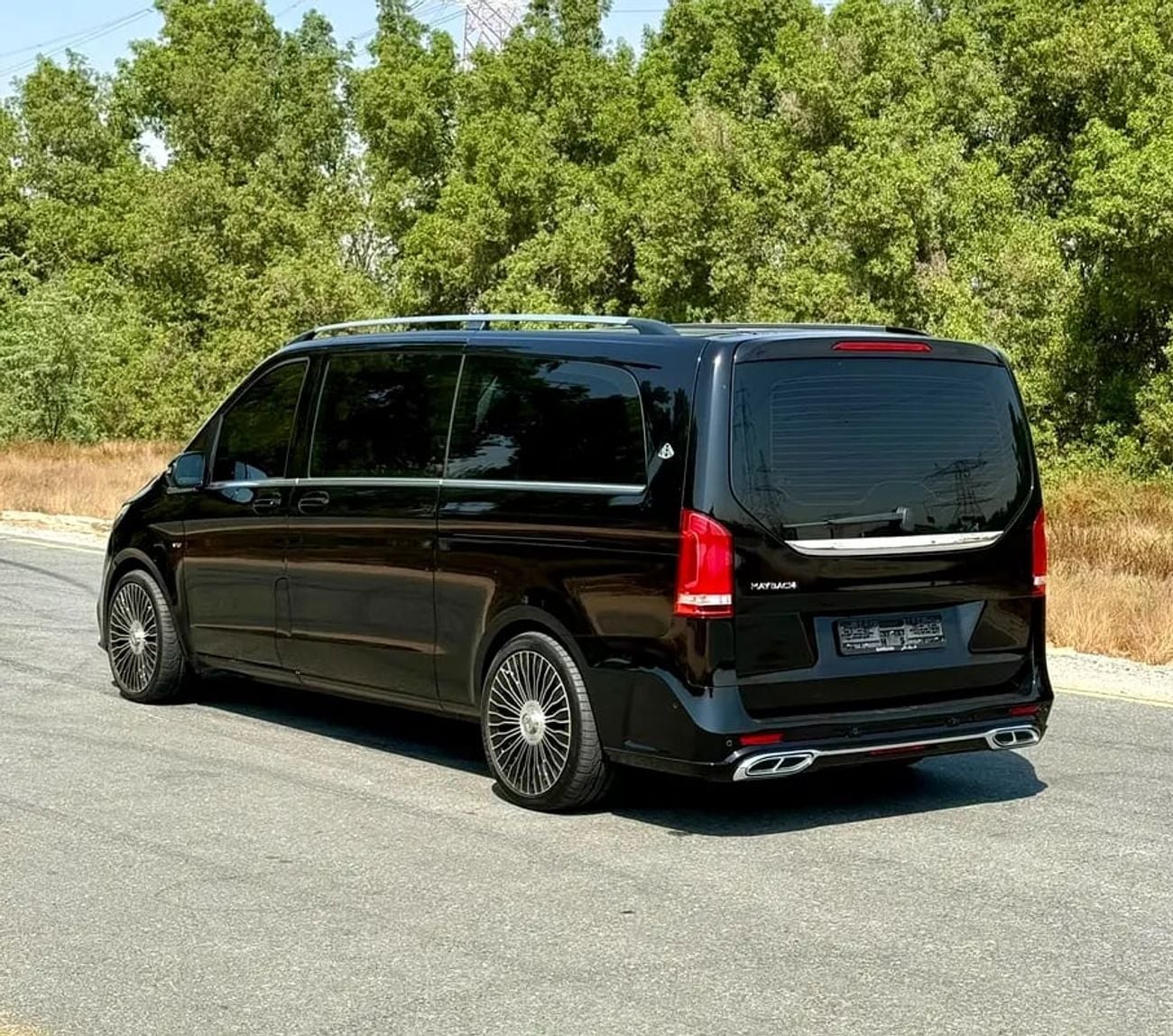 Mercedes Benz V 250 V 250 GCC Specs