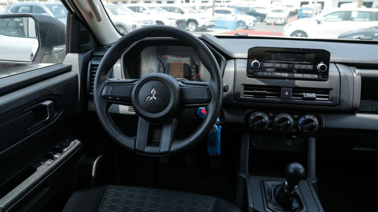 ميتسوبيشي L200 GLX جديدة كلياً – محرك ديزل توربو سعة 2.5 لتر، دفع رباعي، ناقل حركة يدوي – C86 – موديل 2026 (خليجي)