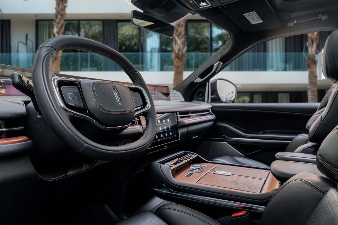 Lincoln Navigator Navigator Presidential | 8,030 P.M | 0% Downpayment | GCC