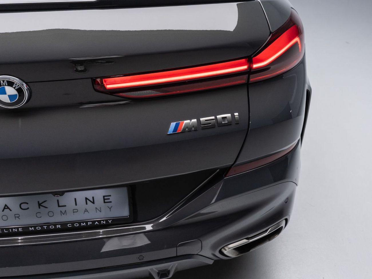بي أم دبليو X6 XDRIVE M50i BUY NOW, PAY 2027 | THE BLACKLINE STANDARD | 12 Month Blackline Warranty, GCC