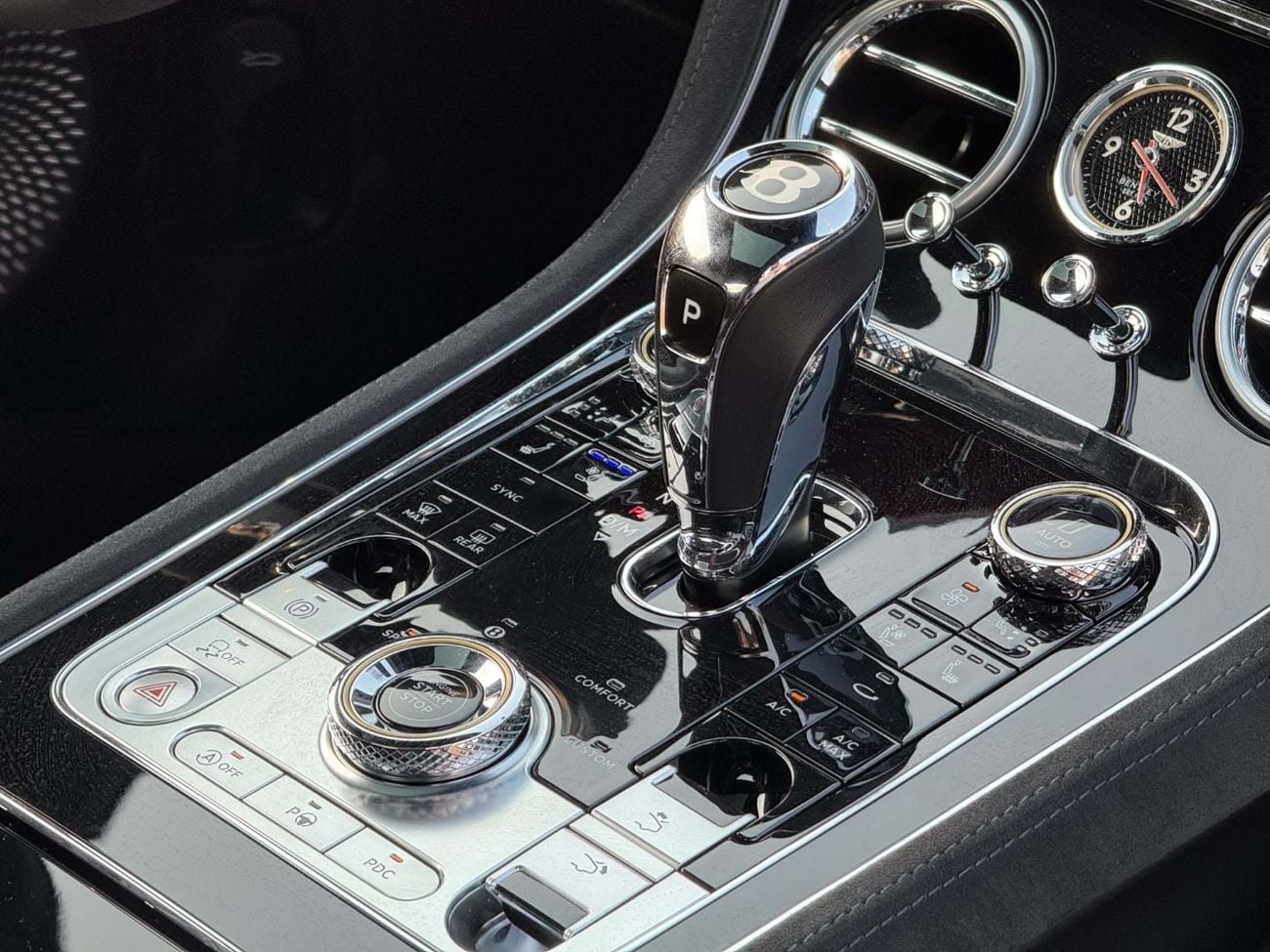 Bentley Continental GT W12 **2021**NEAT AND CLEAN LESS KILOMETER