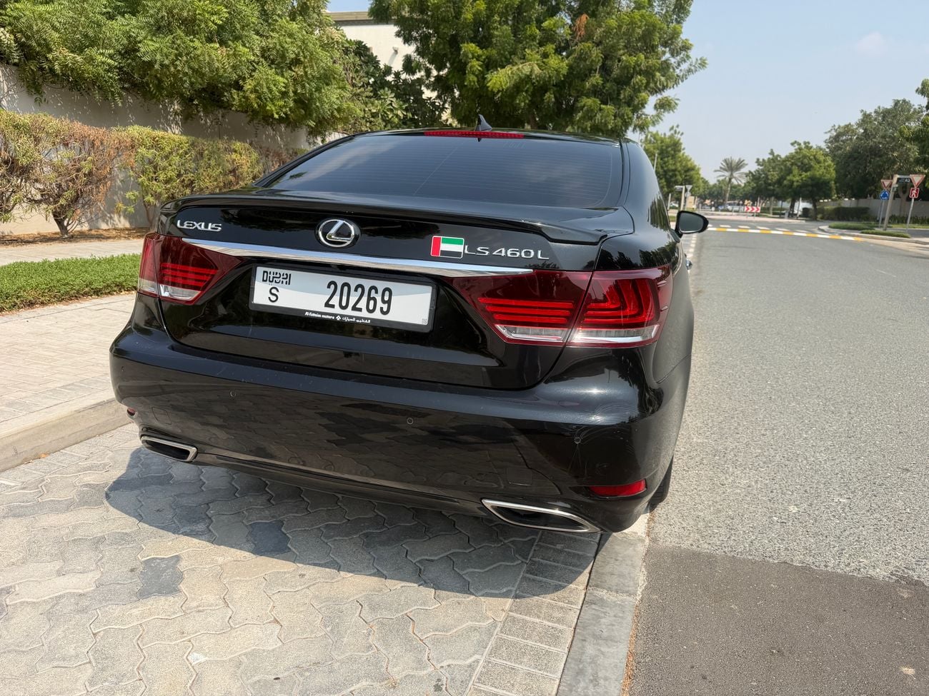 Lexus LS460 PLATINUM LWB 4ST
