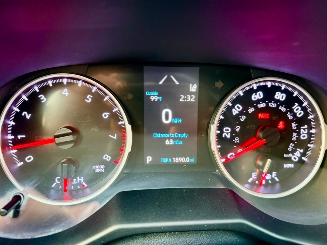 Toyota RAV4 LE