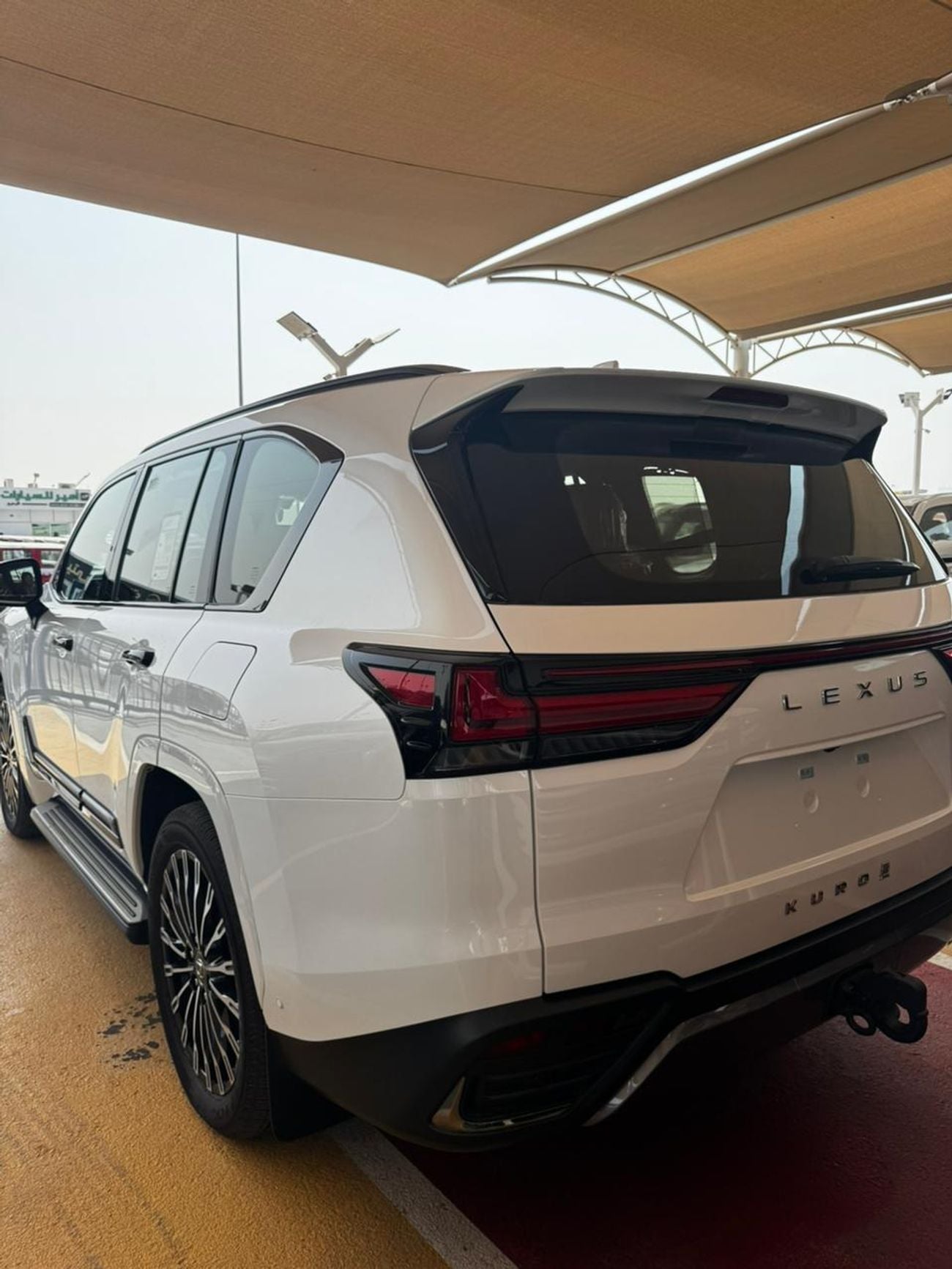 لكزس LX 700h VIP لكزس LX700h VIP كورو