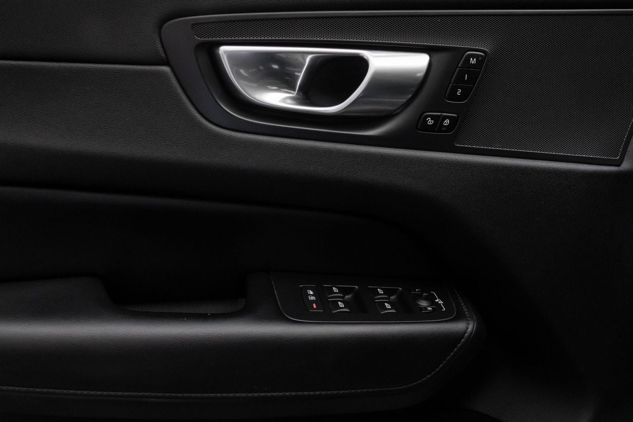 Volvo XC60 CORE XC60 CORE | 1,812 P.M | 0% Downpayment | Volvo Warranty