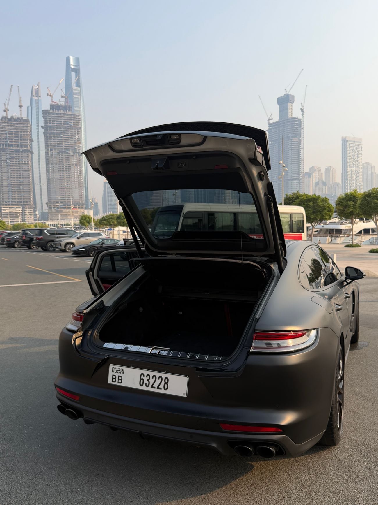 Porsche Panamera 4