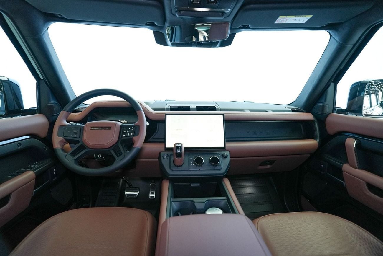 Land Rover Defender 110 OCTA P635 Black Edition