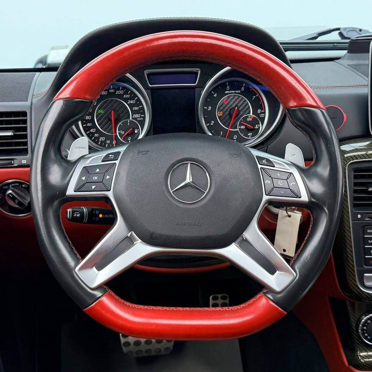 Mercedes Benz G63 AMG STANDARD 2018 Mercedes Benz G63 AMG, Full Service History, Carbon Fiber Interior, Fully Loaded, GCC