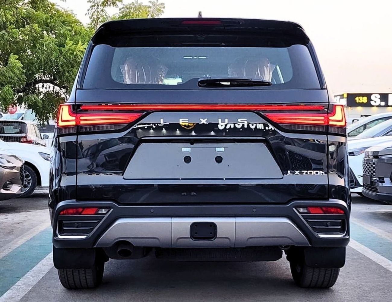 Lexus LX700h VIP LEXUS LX700 HYBRID SEATS || FULL OPTION | PETROL AT 3.5L V6 4WD (CODE # L7V) BLACK 2026