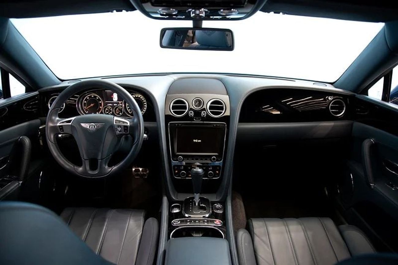 Bentley Flying Spur V8 Bentley Flying Spur V8