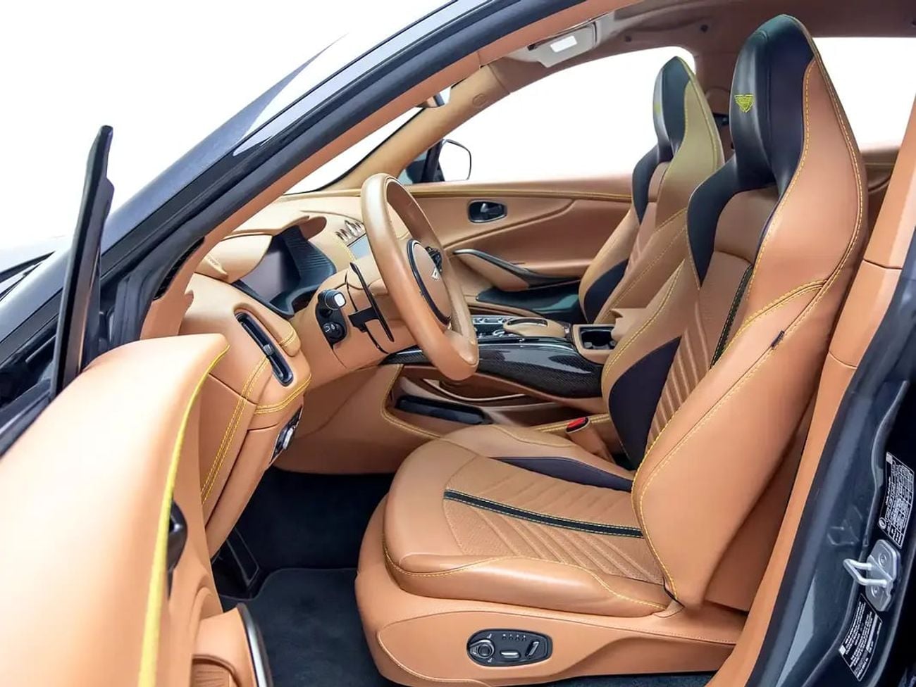 Aston Martin Dbx707 DBX707 | GCC | Full Service History and Dealer Warranty
