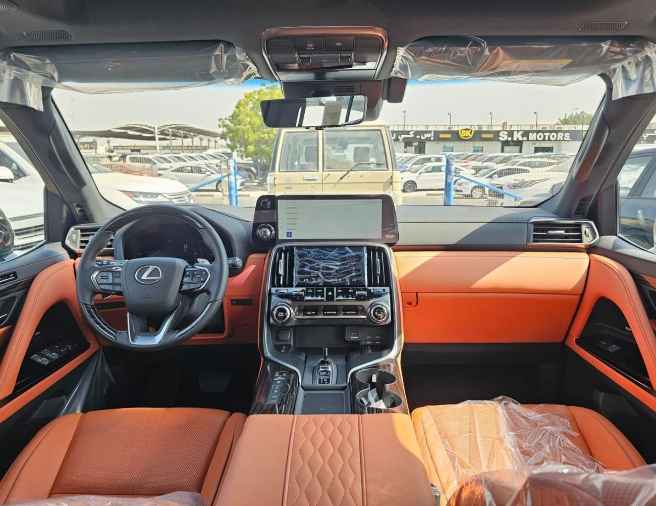 Lexus LX700h VIP LEXUS LX700 HYBRID SEATS || FULL OPTION | PETROL AT 3.5L V6 4WD (CODE # L7V) BLACK 2026