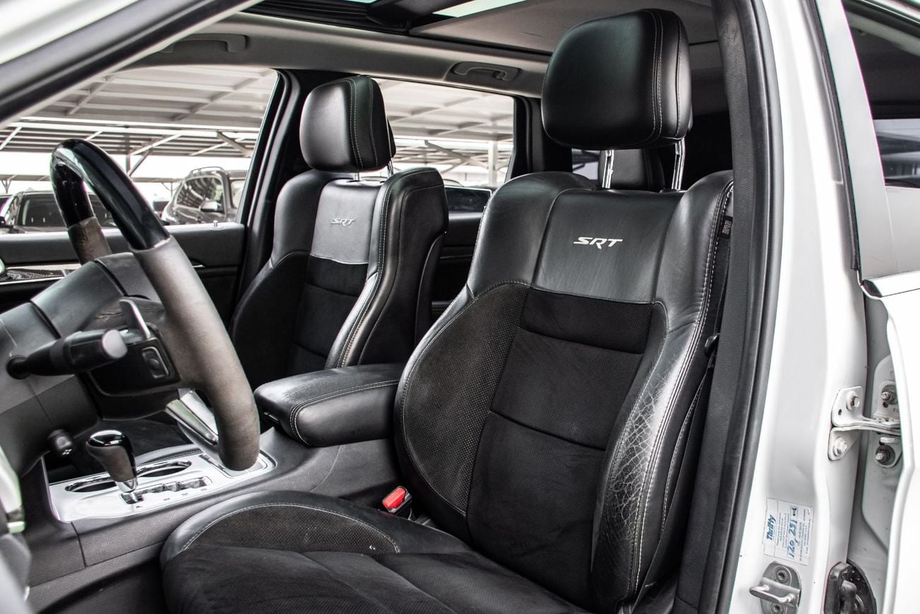 Jeep Grand Cherokee SRT8