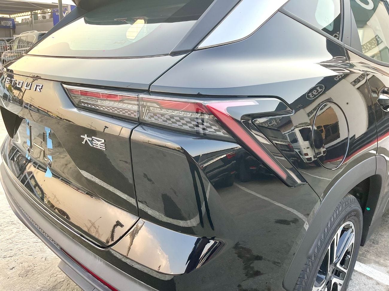 جيتور داشينج LUXURY جيتور داشينج 1.5 لتر بنزين، ناقل حركة أوتوماتيكي، كامل المواصفات | المواصفات الصينية، أسود - بيج