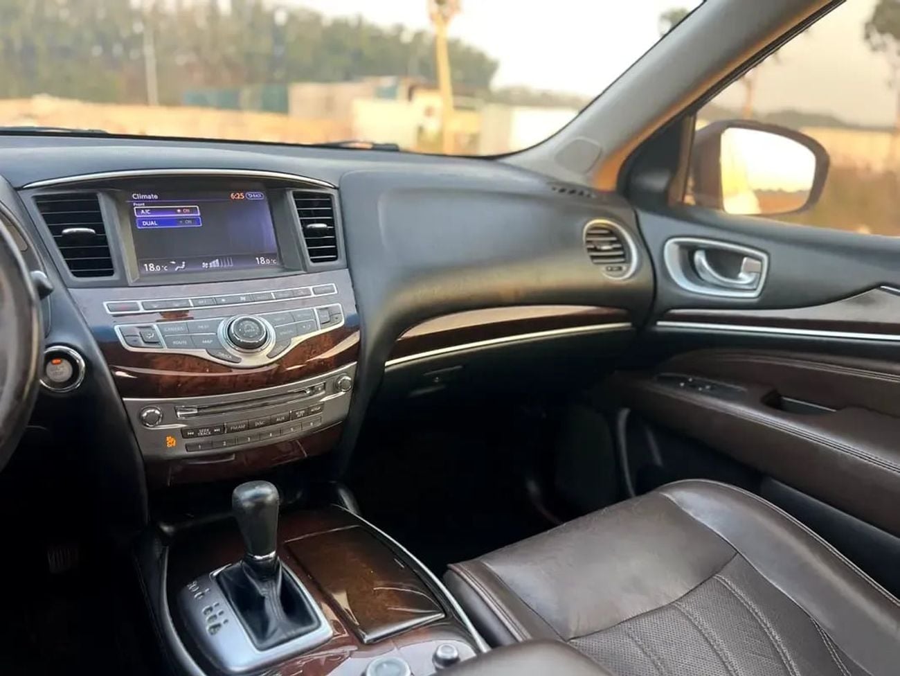 إنفينيتي QX60 PREMIUM Infiniti QX60 2015 مواصفات خليجية