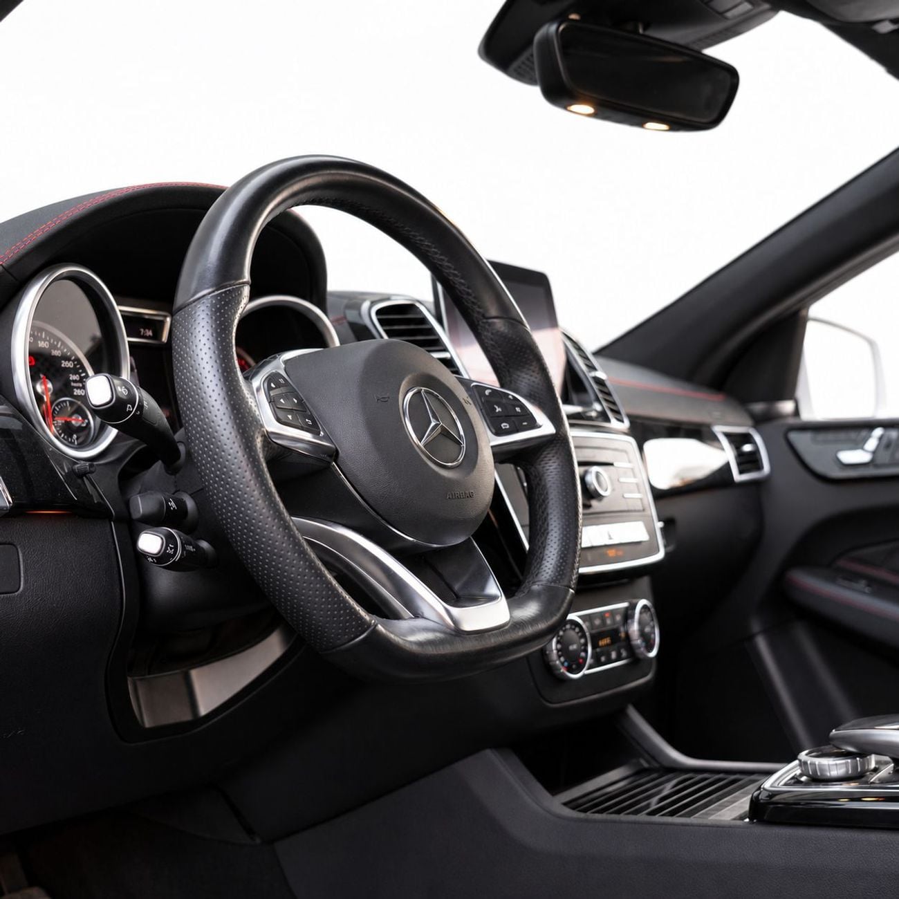 مرسيدس بنز GLE 43 AMG 3,329 درهم إماراتي شهرياً • بدون دفعة أولى • مرسيدس بنز GLE43 AMG • ضمان لمدة عام