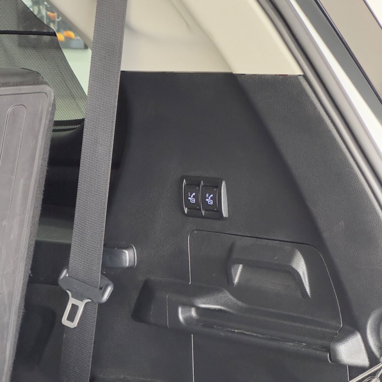 Toyota Sequoia HYBRID