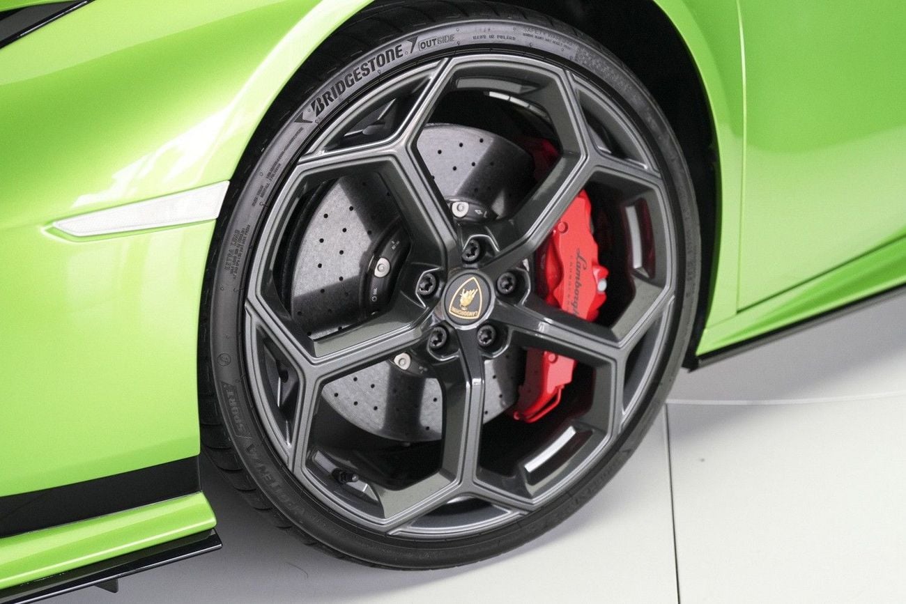 Lamborghini Huracan TECNICA