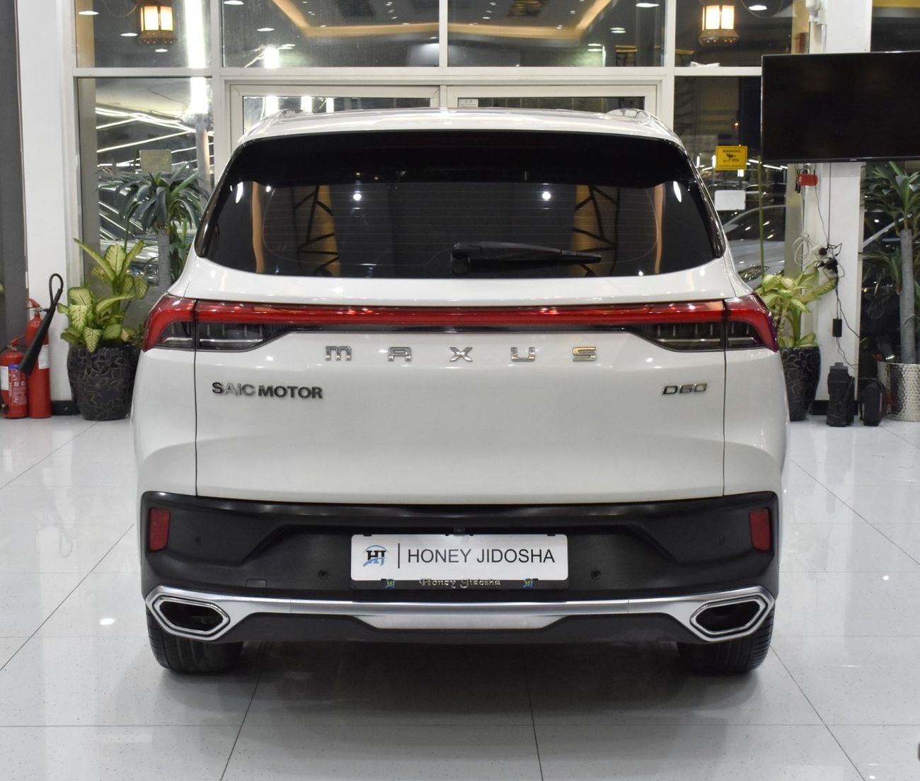 Maxus D60 EXECUTIVE LUXURY EXCELLENT DEAL for our Maxus D60 ( 2023 Model ) in White Color GCC Specs