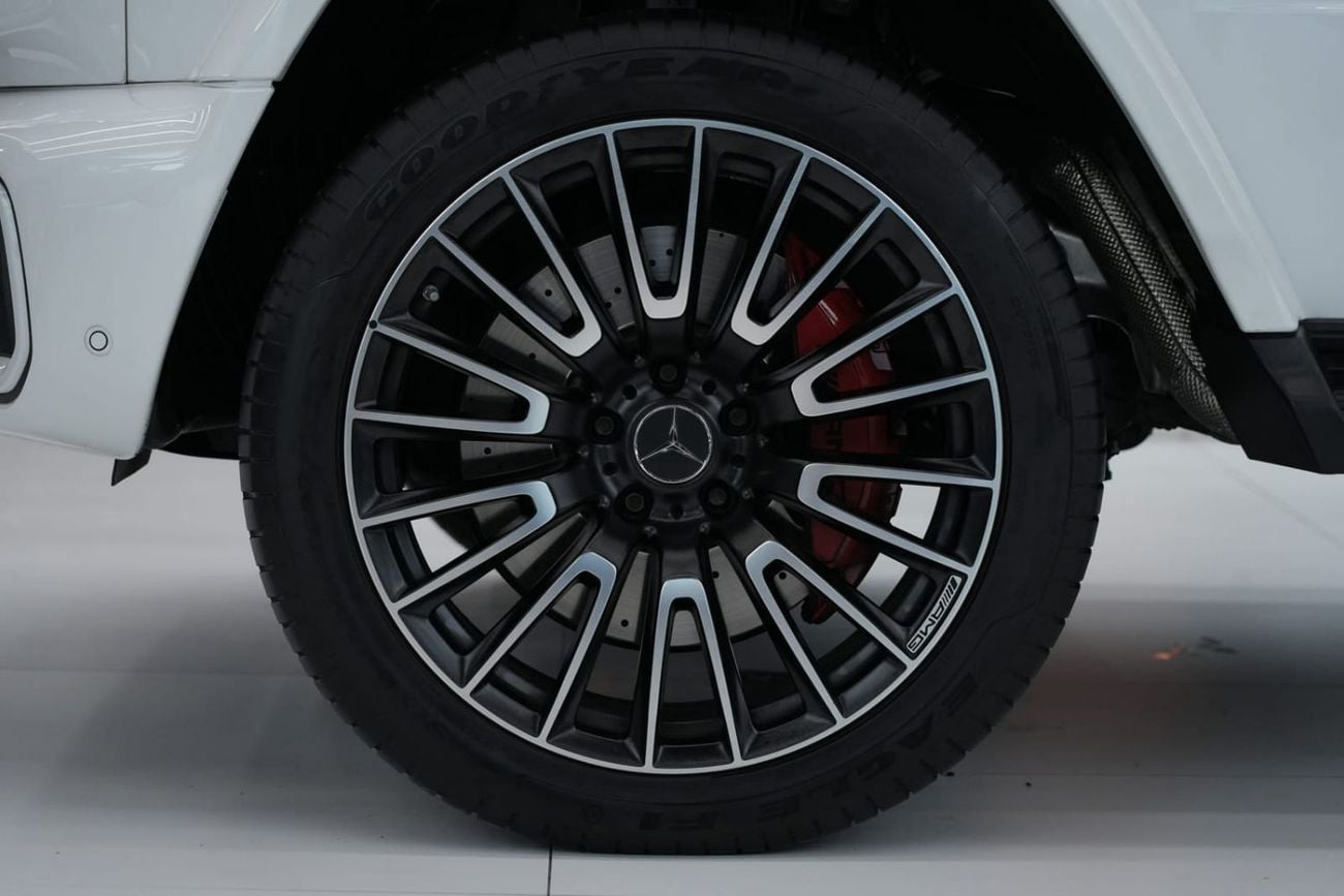 Mercedes Benz G63 AMG STANDARD
