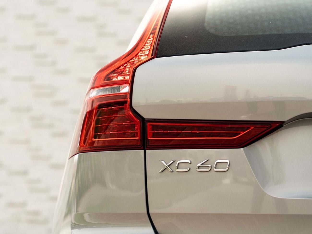 فولفو XC 60 ULTIMATE DARK LE Volvo XC60 B5 2024 مواصفات خليجية