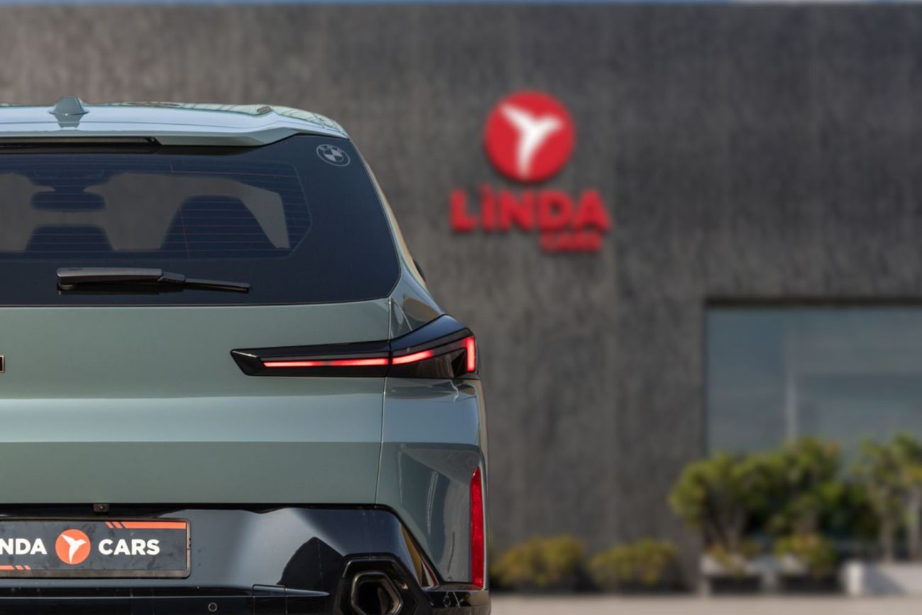 بي أم دبليو XM LABEL RED سيارة BMW XM موديل 2023 بعقود خليجية تحت ضمان الوكالة