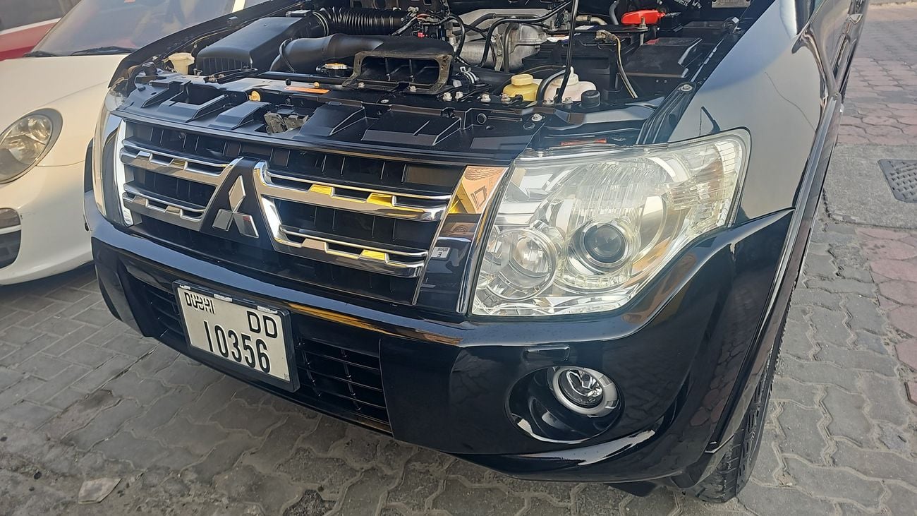 Mitsubishi Pajero GLS MIDLINE