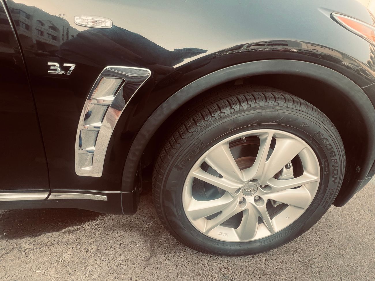 Infiniti QX70 EXCELLENCE