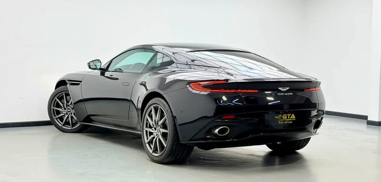 أستون مارتن DB11 V12 Coupe, Service History, Fully Loaded, Excellent Condition, Japanese