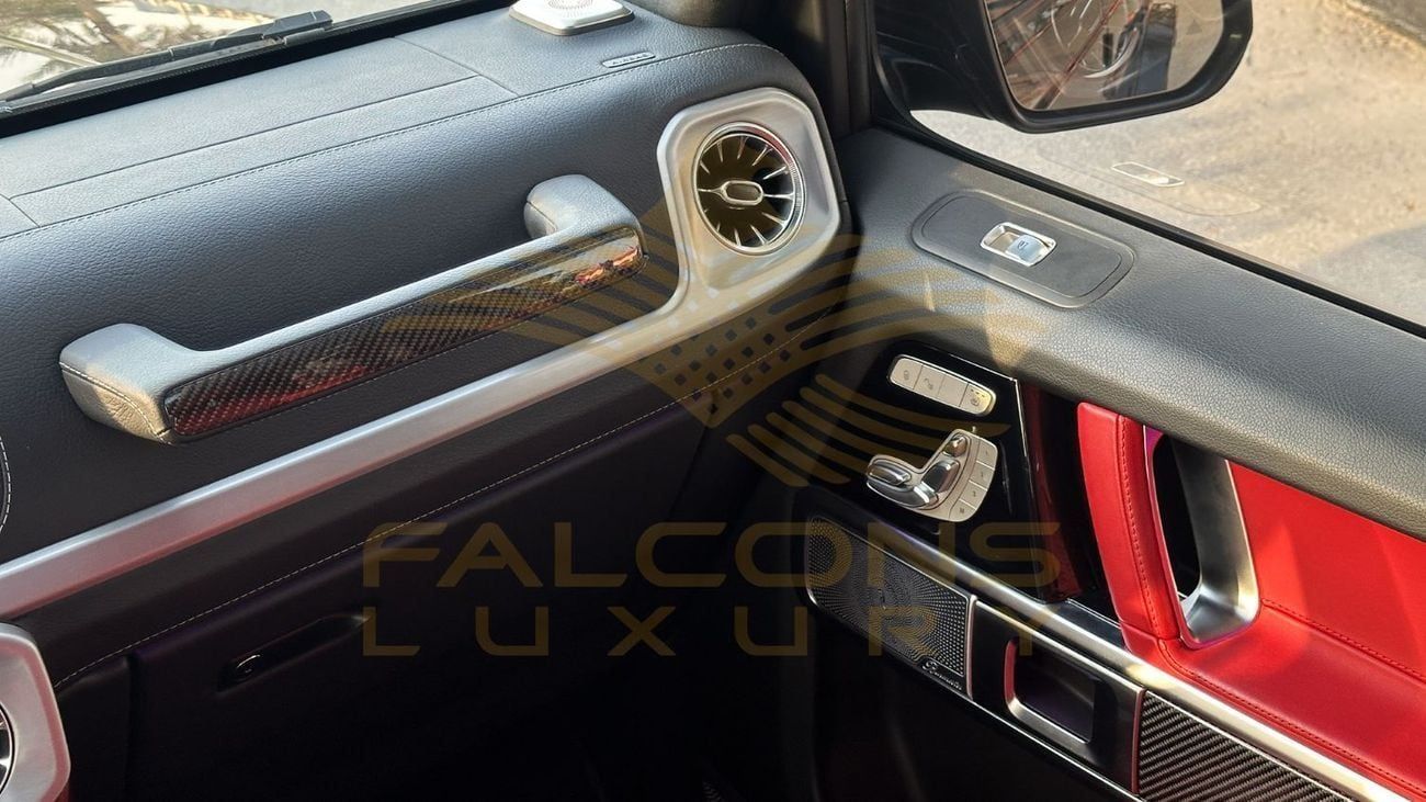 Mercedes Benz G63 AMG STANDARD MERCEDES G63 - MODEL 2023 - NO ACCIDENT
