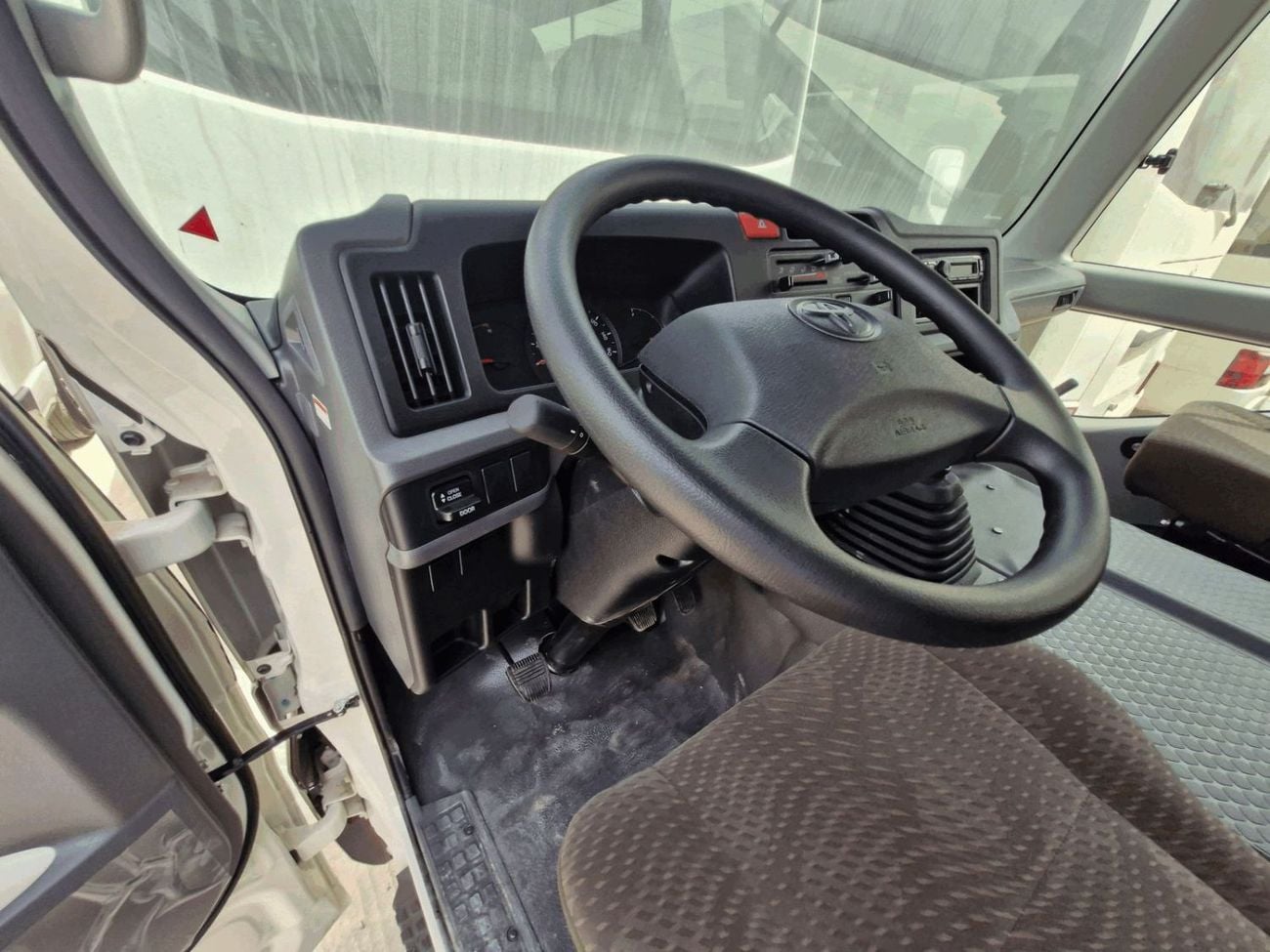 Toyota Coaster 4.0L DIESEL