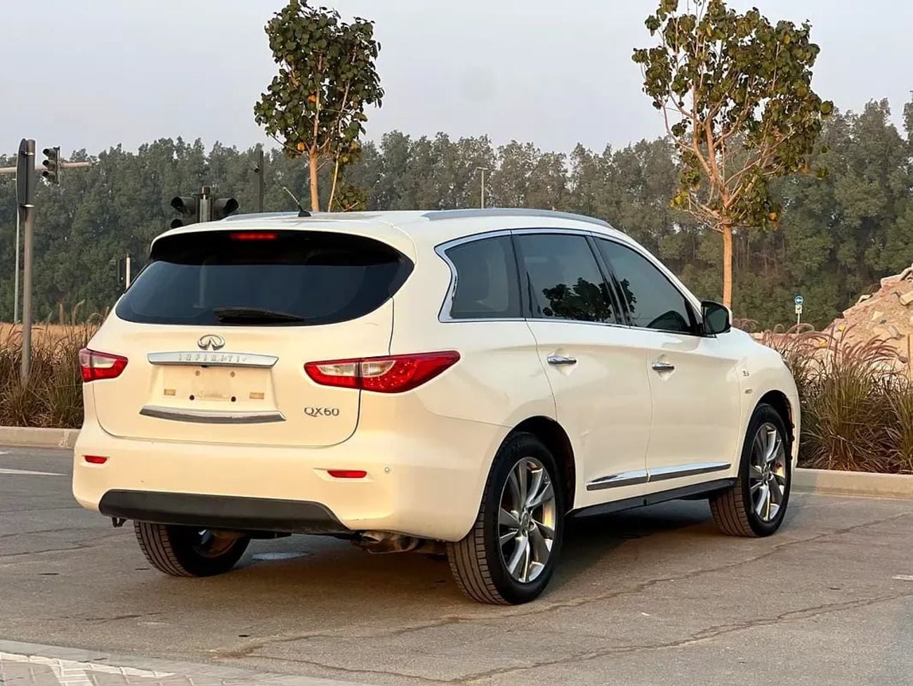 إنفينيتي QX60 PREMIUM Infiniti QX60 2015 مواصفات خليجية