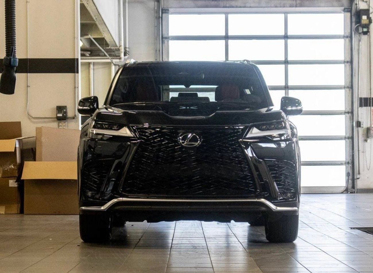 لكزس LX 600 F SPORT