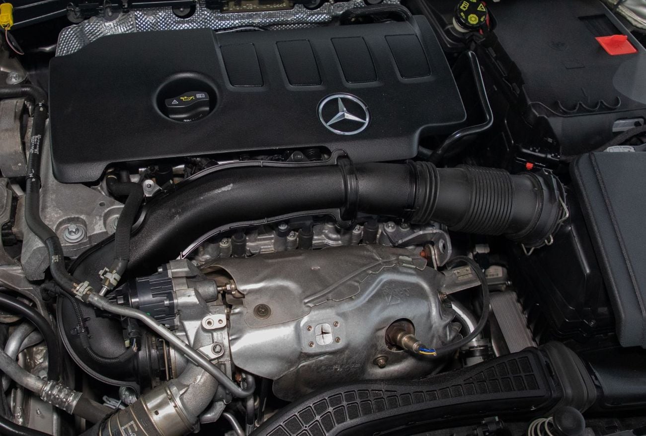 Mercedes Benz CLA250 STANDARD