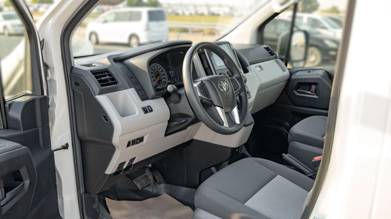 تويوتا هاياس DX Toyota Hiace High Roof Black Bump 3.5l A/T White color 2026 Model