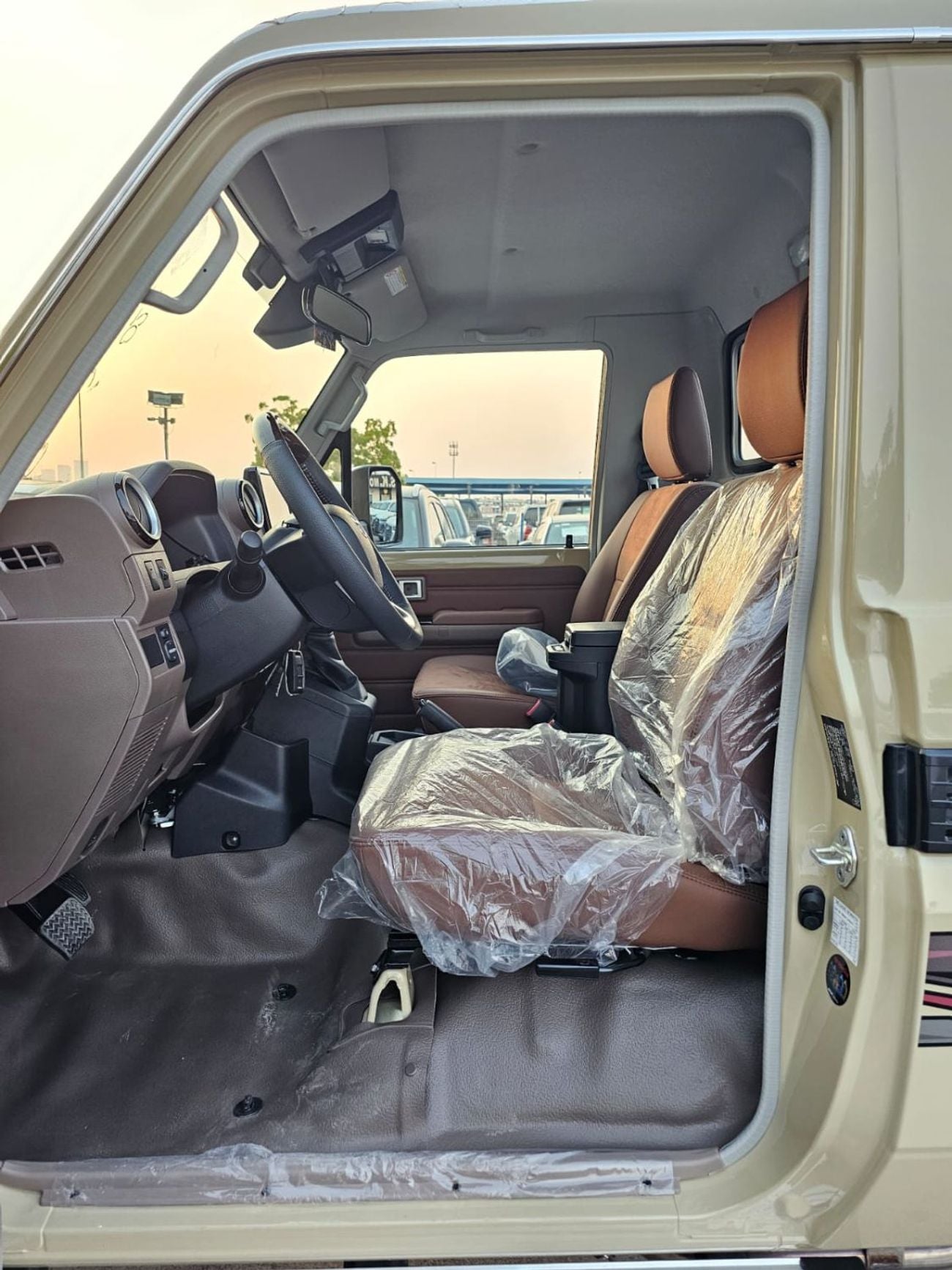 Toyota Land Cruiser Pick Up LC79 SINGLE CABIN || 4.0L PETROL V6 A/T | RADAR | FULL OPTION (CODE # SC)