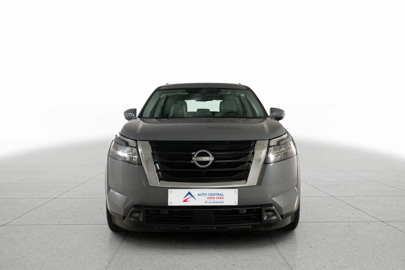 Nissan Pathfinder SV 3.5