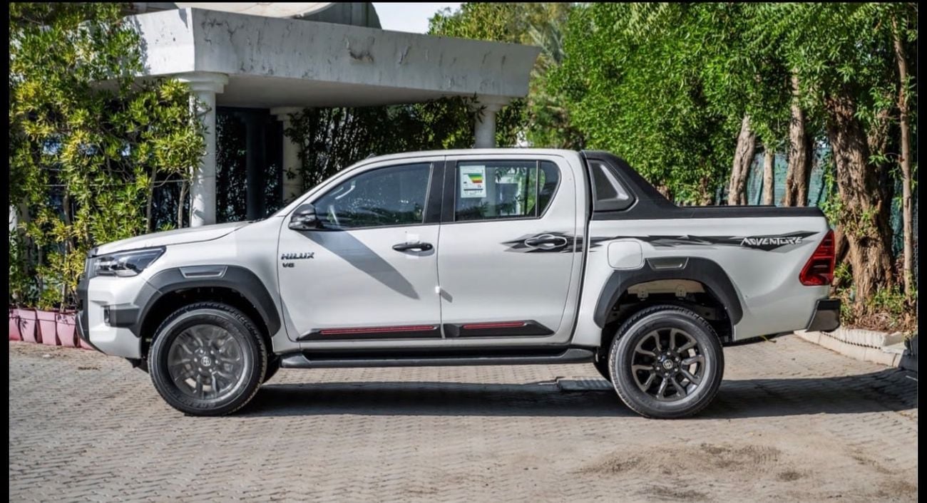 Toyota Hilux ADVENTURE Toyota Hilux 4.0 adventure GCC-spec Full option 2026