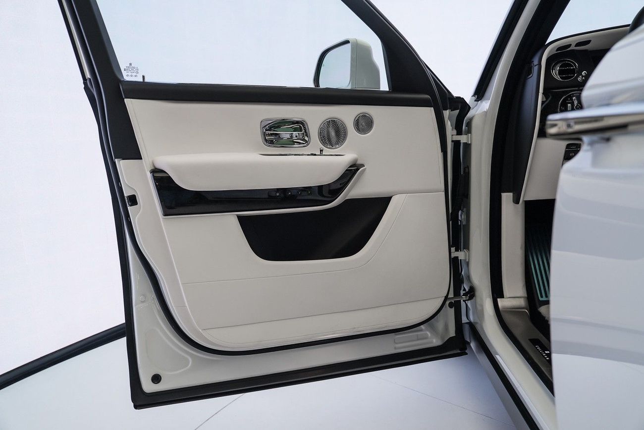 Rolls Royce Cullinan STANDARD